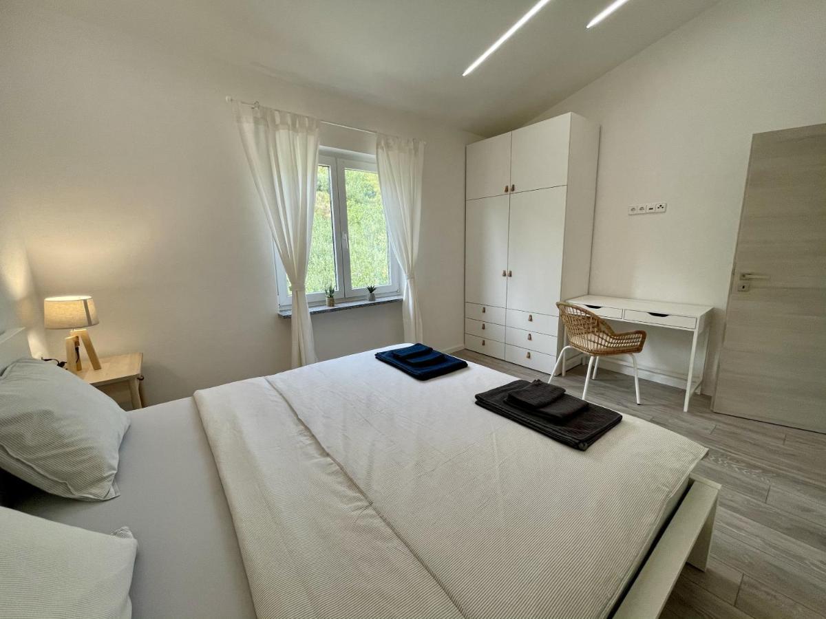 Lambda Holiday Apartments Jesenice  Dış mekan fotoğraf