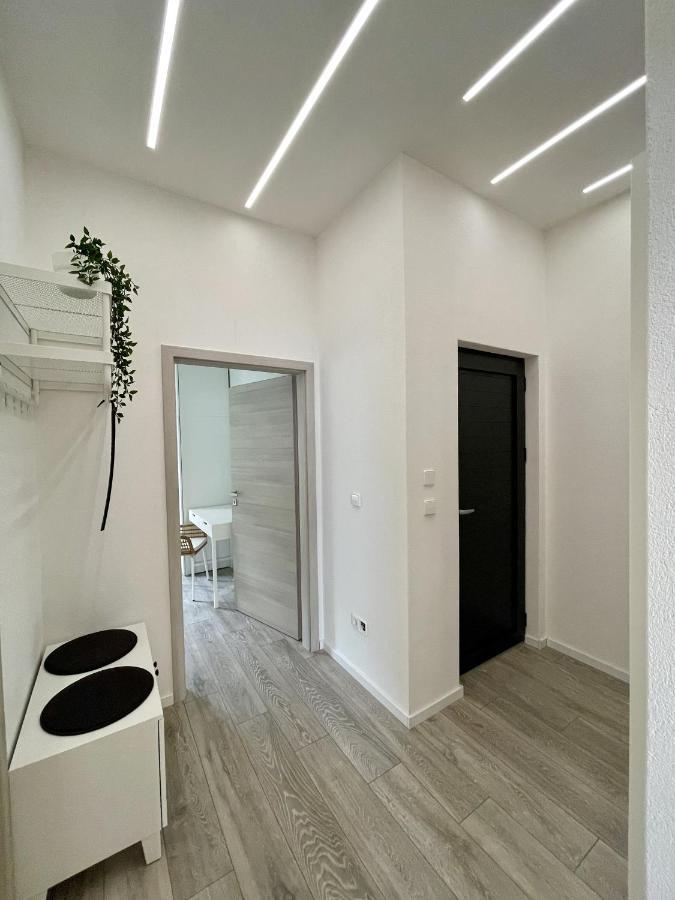 Lambda Holiday Apartments Jesenice  Dış mekan fotoğraf