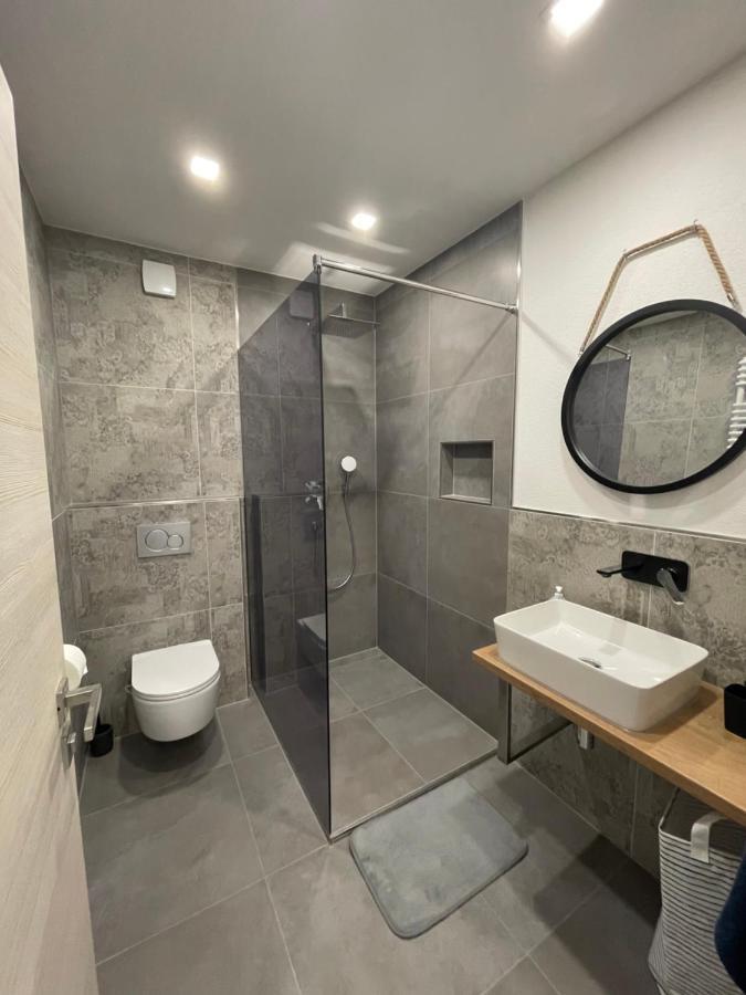 Lambda Holiday Apartments Jesenice  Dış mekan fotoğraf
